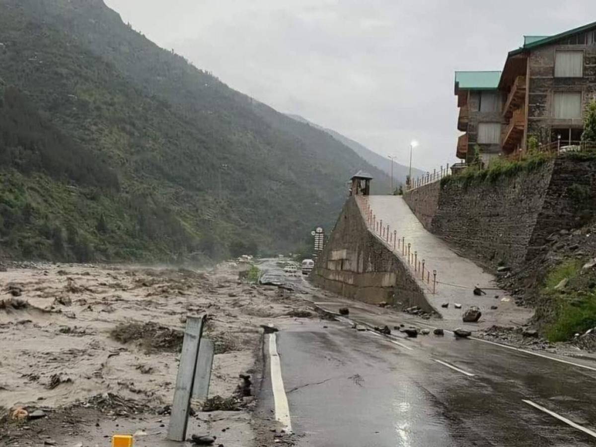 Himachal Pradesh Cloudburst: Five Dead; Rescue Operation On To Trace The Missing